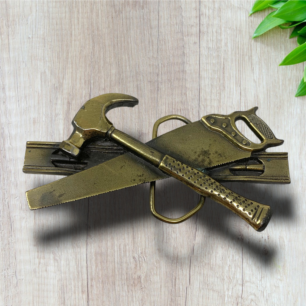 Vintage 1981 Hammer & Saw Great American Buckle Co. Antique Gold Tone MB51 Tools